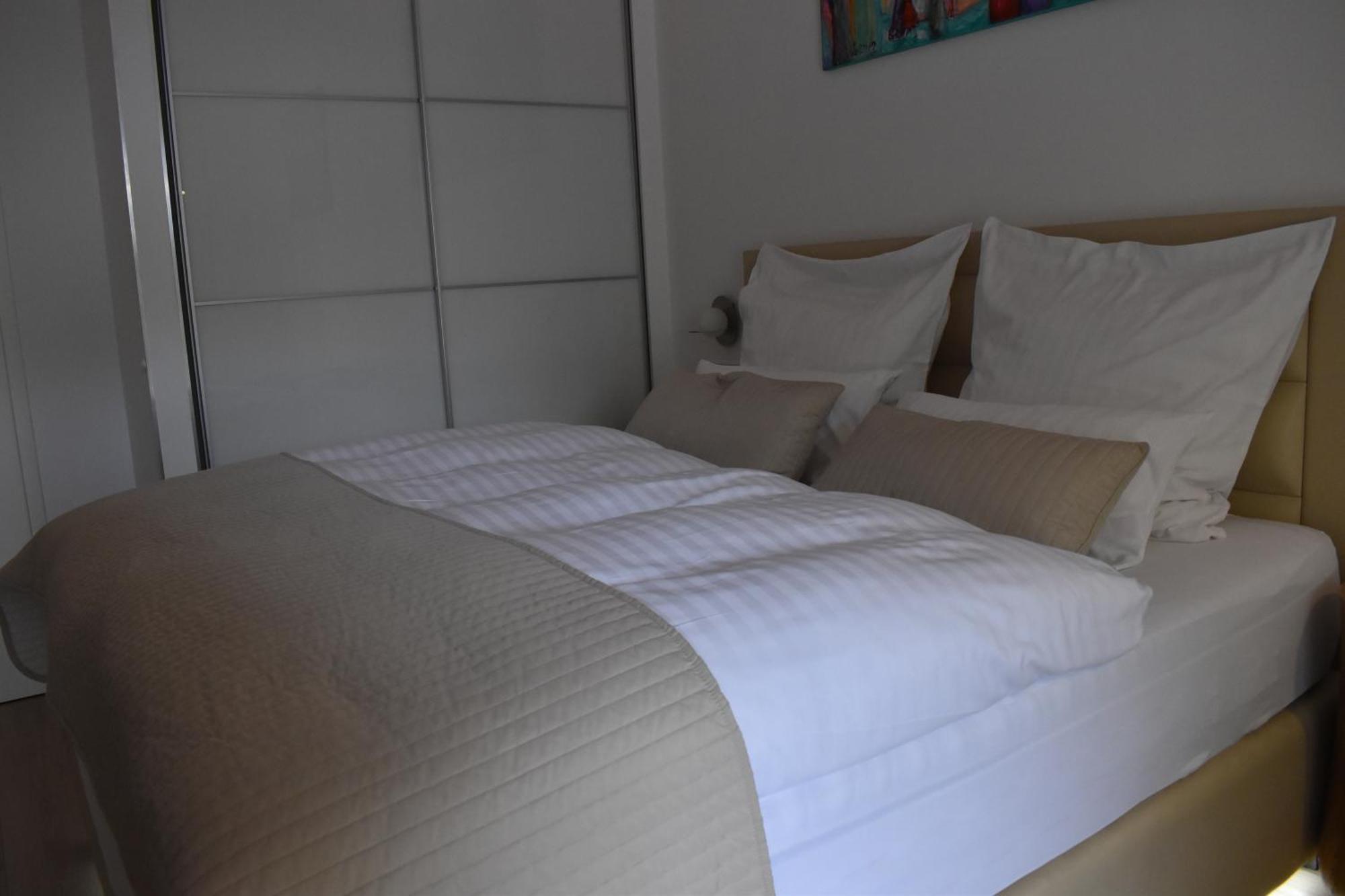 Destino City Apartments Zadar Bagian luar foto