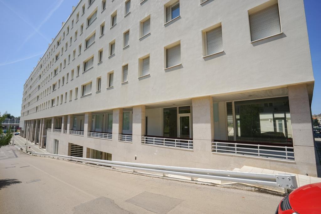 Destino City Apartments Zadar Bagian luar foto